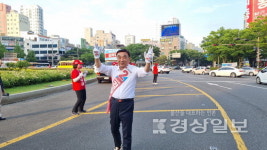 이른새벽부터 늦은밤까지…한명의 유권자라도 더 발품
