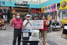 울산 방어진노인복지관 선배시민대학 봉사단, 다시,쓰기 캠페인 이스팩 100개 동울산종합시장 전달