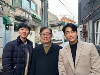 ㈜코스모스코리아그룹, 청소년과 미혼모를 위해 후원금 1000만원 기부