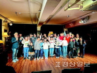 아동들이 직접만든 코미디·댄스 무대