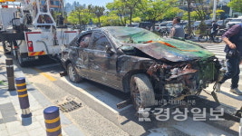 70대 남성 운전하던 승용차, 일산동서 구조물 들이받아