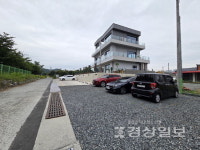 하필 카페 옆에…공영주차장 조성 특혜 의혹