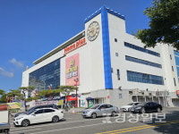 홈플러스 폐점 파장…주민·상인·노조 진통