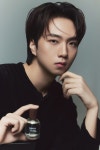 박준서, DANIS 향수 캠페인으로 분위기 변신… 지젤·레이븐 공개