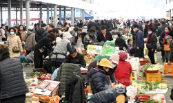 어느덧 성큼 다가온 설… 남창옹기종기시장에 퍼지는 명절 온기