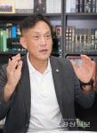 [인터뷰]김태규(울산 남구갑) 국회의원, 중앙서 공격수로, 지역에선 꼼꼼한 일꾼으로 뛰겠다