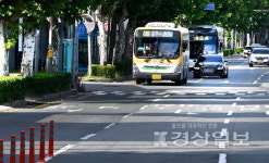 무거삼거리 합류부 칼치기 아찔한 상황 반복