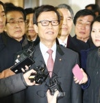 족쇄푼 윤진식 의원 충북지사 출마할 듯