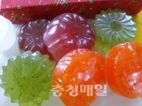 가족과 함께 공예품 직접 만들어요