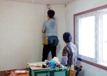 천안 성정1동 주민자치위, 집수리 봉사