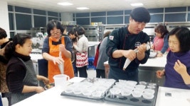 충주 앙성중, 학부모 대상 제과·제빵 교실 운영