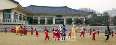 충주택견원, 눈높이 택견 교실 운영…자연스럽게 시민들 곁으로