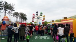 충주라바랜드 입장객 20만명 돌파…지역경제 활성화 기여