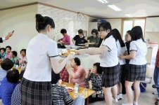 제천디지털전자고등학교, 경로효잔치