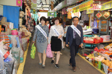 서청주우체국, 전통시장서 장보기 행사