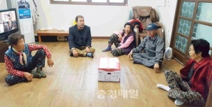 농가 시름 덜어주고 어르신도 챙기고