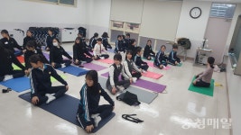 매주 수요일 마을 주민이 방과후 학교 선생님 돼요