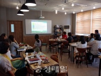 청주 사직초 교무실 대화와 책, 감성이 있는 공간으로 재탄생