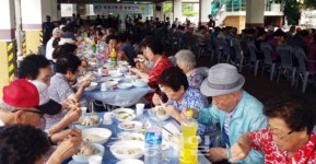 천안시 쌍용2동 경로잔치