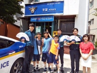 제천 용두초, 유관기관에 부채 선물