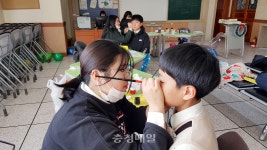 대전 자운중, 예술제 수익금 기부