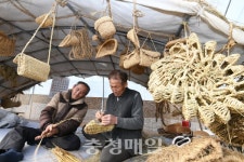 농한기 짚풀공예로 분주