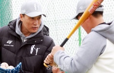 충주 어린이·청소년들 야구 향한 꿈 틔우다