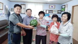 옥천 군서면지역사회보장協, 경로당에 복달임 음식 나눔