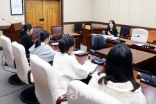 김기철 홍성군의원, 청소년들과 면담