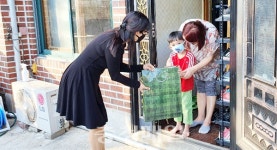 부여군 규암초병설유치원, 놀이자료 배부