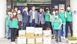 호암직동새마을협의회, 경로당에 효도의 떡 전달