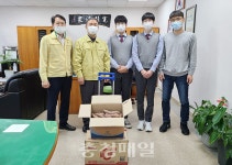 부여군 임천중 학생, 보건소에 고구마 전달