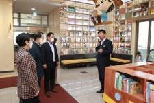 경북 영양군의회, 증평군립도서관 방문