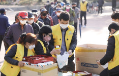 사단법인 어울림, 어르신 무료급식 제공