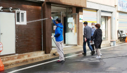 가나오엠, 충주시 봉방동 무학경로당 청소봉사
