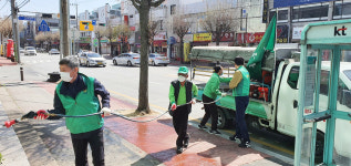 청주시 운천신봉동 새마을지도자회, 코로나19 일제 방역 실시
