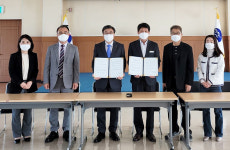 진천군 덕산읍·신척산단 입주기업체협의회, 1사 1가구 결연 후원