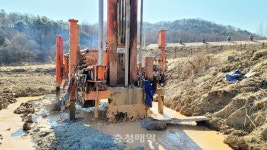 충주 신니면, 온수골 지하수 개발