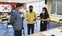 박철완 청주시 흥덕구청장, 상생국민지원금 접수 준비 현장 방문