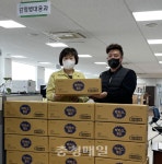 청주시 청원구청 현경재씨, 상당보건소에 젤리 전달