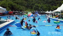 폭염엔 역시 물놀이장이 최고