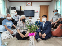 홍성군 갈산면 유영길 면장, 마을 경로당 33곳 방문