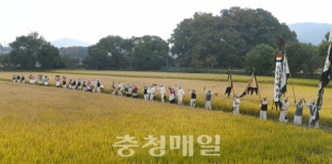 흥에 젖은 증평 장뜰두레농요