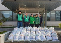 영동 학산면새마을회, 경로당에 햅쌀 전달