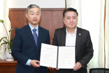 충북도·비에스에프팜,  곤충스마트팜 실증단지 투자협약