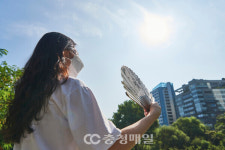 청주 낮기온 29.9도 올 들어 최고기온…17일까지 더위 이어져