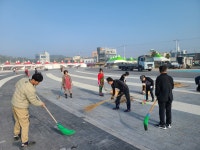 충남 홍성군 서부면, 국화축제 끝난 남당항 청소로 깔끔한 마무리