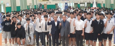 충북 충주고, 강우현 탐나라 공화국 대표 초청 인문학 특강 운영