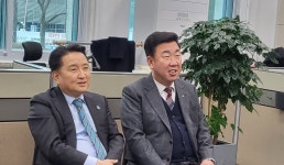 김영환 사직대로 광장 추진 않겠다...청주시와 갈등 봉합 나서