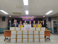 우리로타리클럽, 저소득층 가정에 식료품 상자 전달